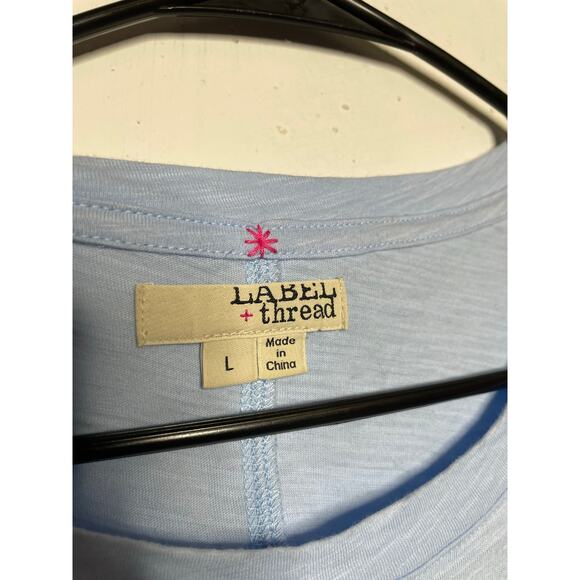 Label + Thread Womens Graphic Ava Tee - Sky World Peace Stars Size Large - Picture 3 of 8